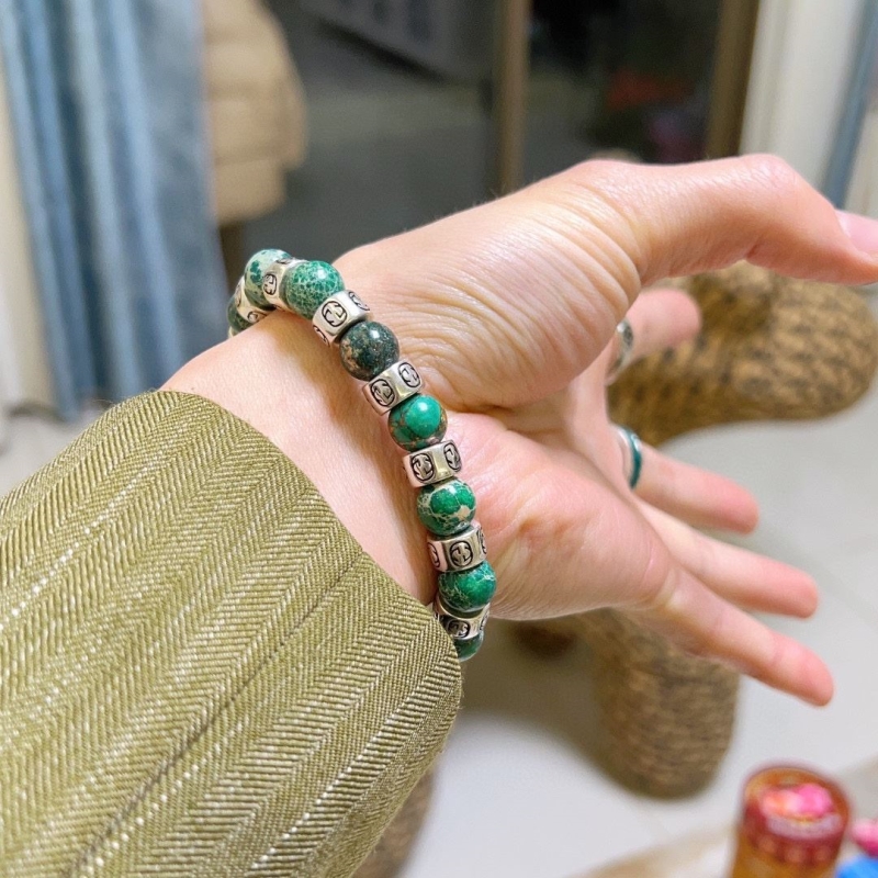 Gvc*1 bracelets